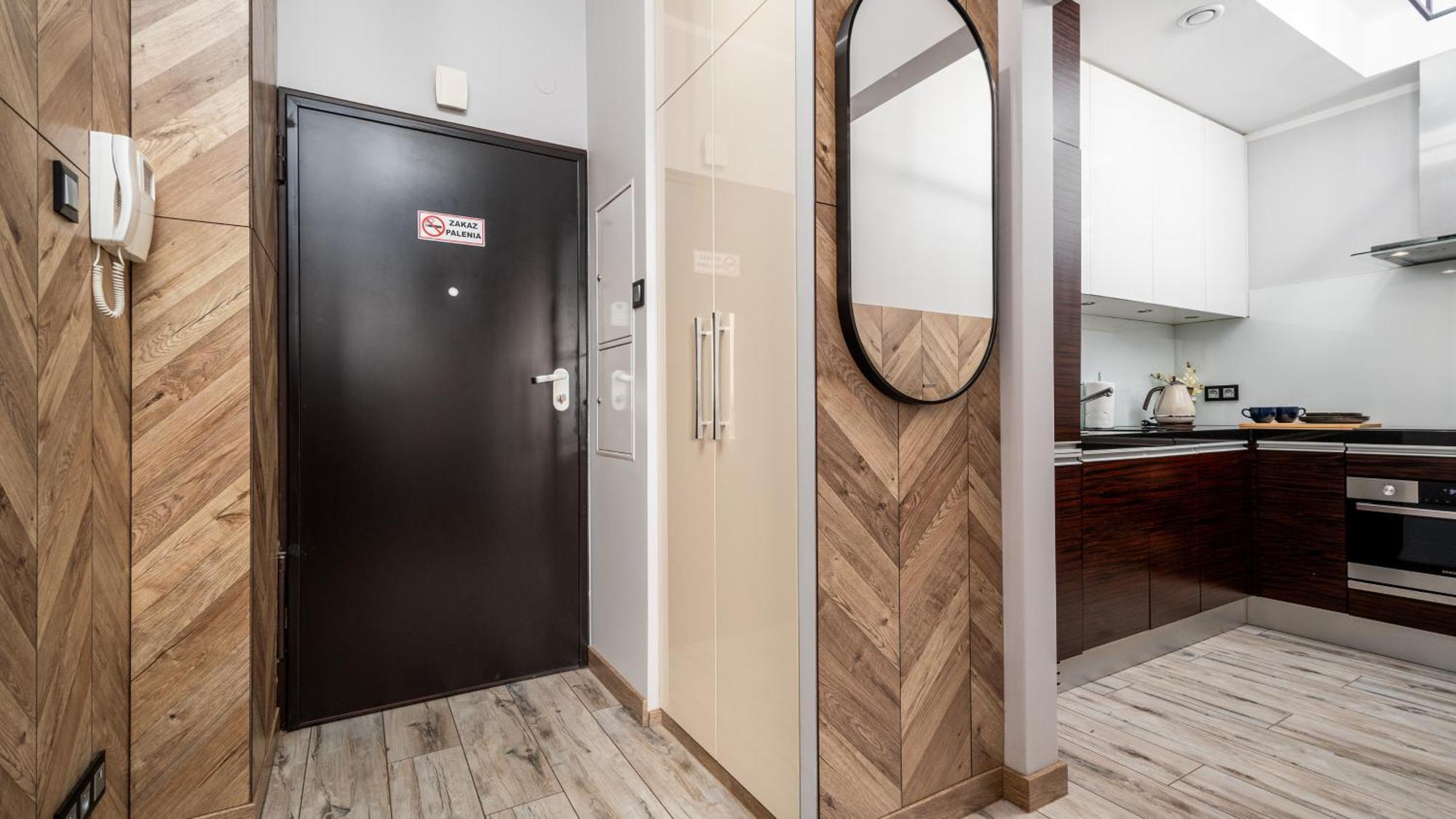 Platinum Towers Centre By Sun & Snow Apartament